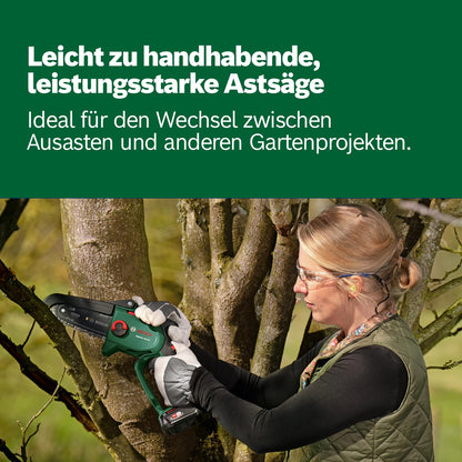 Bosch kompakte Mini Kettensäge EasyChain 18V-15-7 (Zum Schneiden von Holz; 18 Volt System; Kettengeschwindigkeit: 6,95 m/s; mit 2,5-Ah-Akku und Ladegerät)
